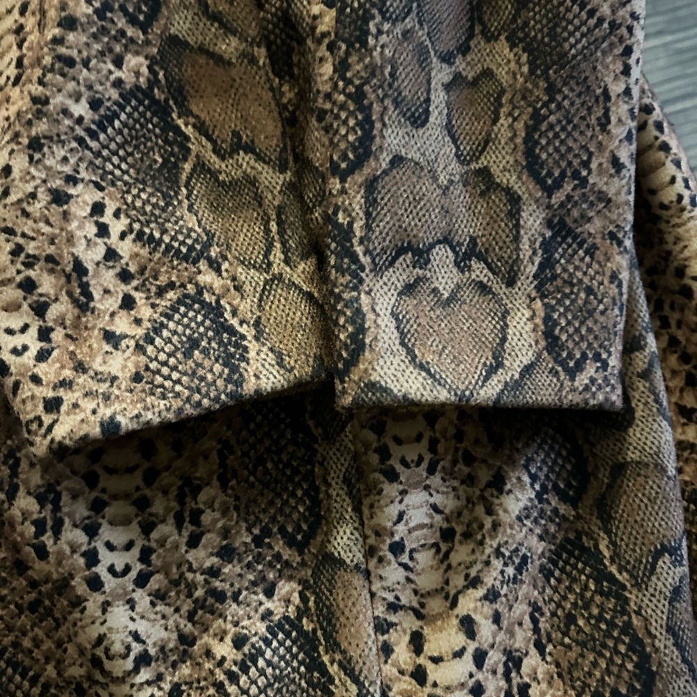 Hutch Snakeskin Longline Print Coat Size XL - Picture 11 of 11
